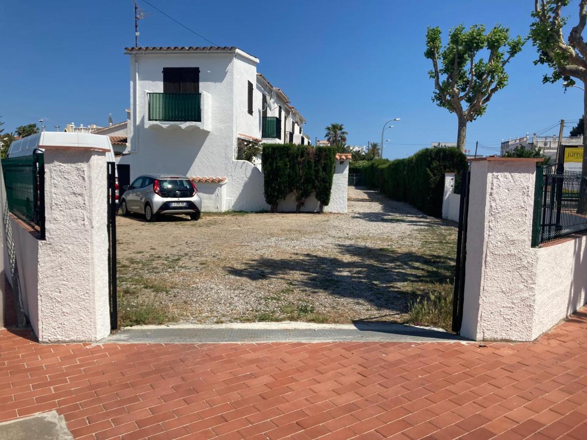 Charmante Maison Coeur De Ville 650M Plage 艾姆布里亚布拉瓦 外观 照片
