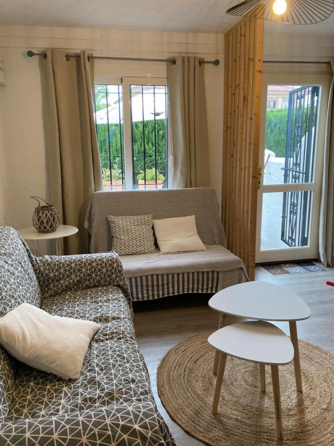 Charmante Maison Coeur De Ville 650M Plage 艾姆布里亚布拉瓦 外观 照片