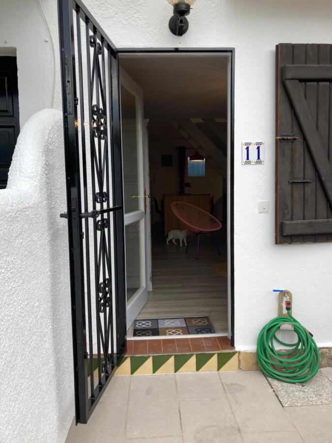 Charmante Maison Coeur De Ville 650M Plage 艾姆布里亚布拉瓦 外观 照片