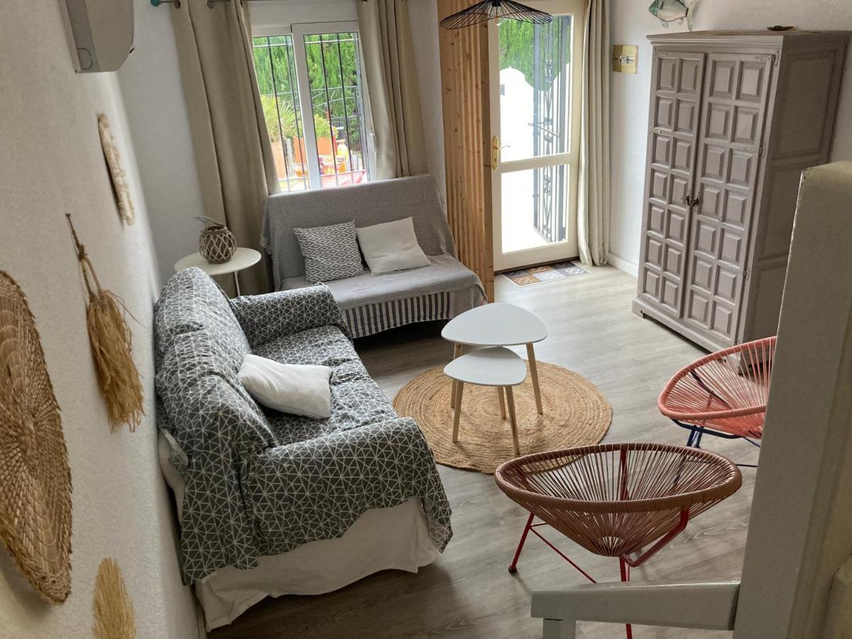 Charmante Maison Coeur De Ville 650M Plage 艾姆布里亚布拉瓦 外观 照片